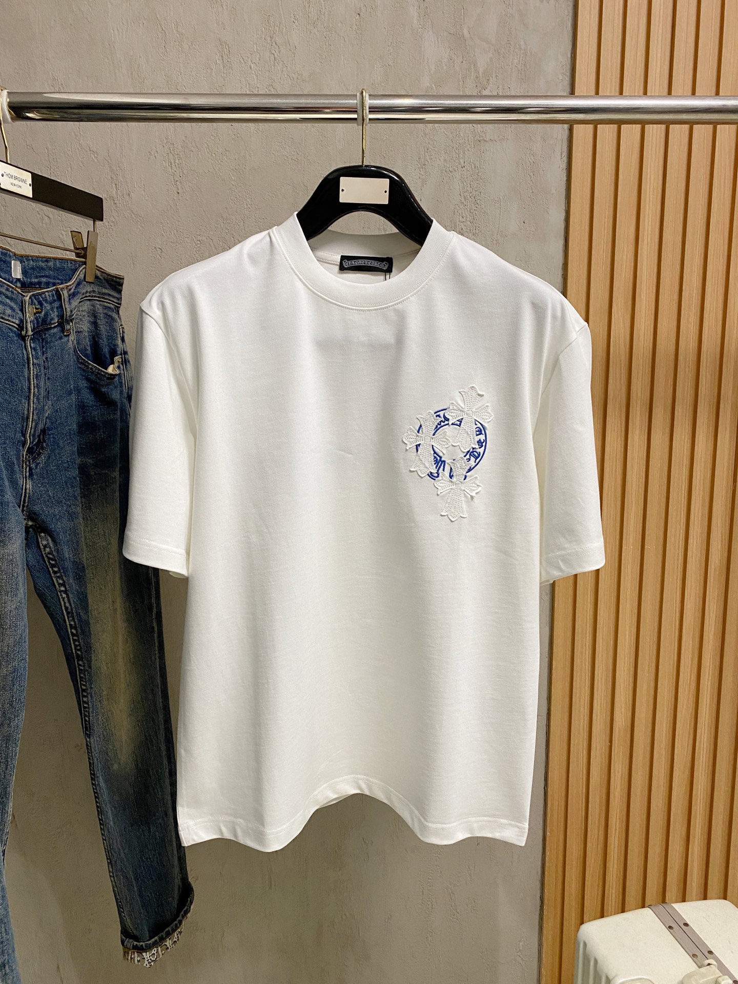 short sleeves